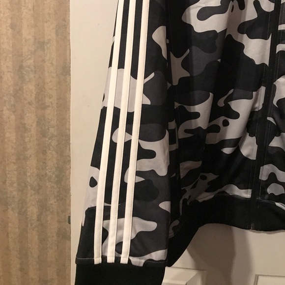 Adidas Zip Up - Picture 3 of 5